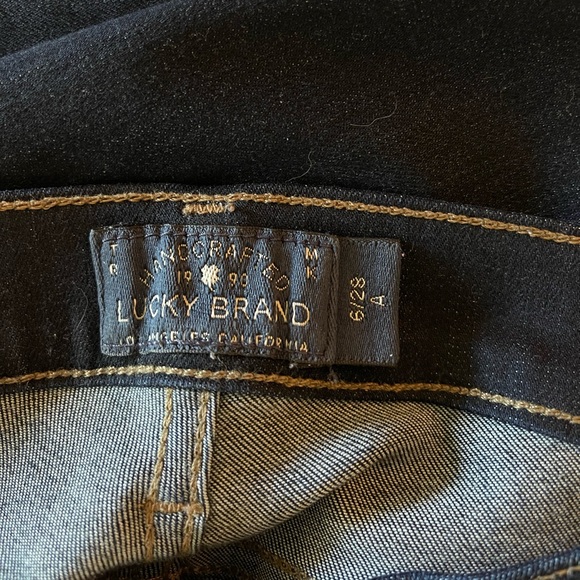 Lucky Jeans Charlie Skinny in Dark Denim Size 6 / 28 - Picture 3 of 6